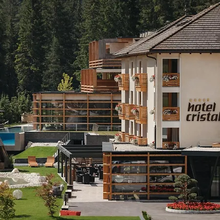 Cristallo - Wellness Mountain Living