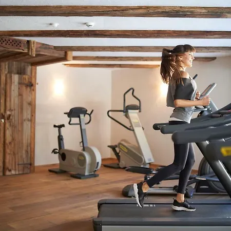 Hotell Cristallo - Wellness Mountain Living 4*
